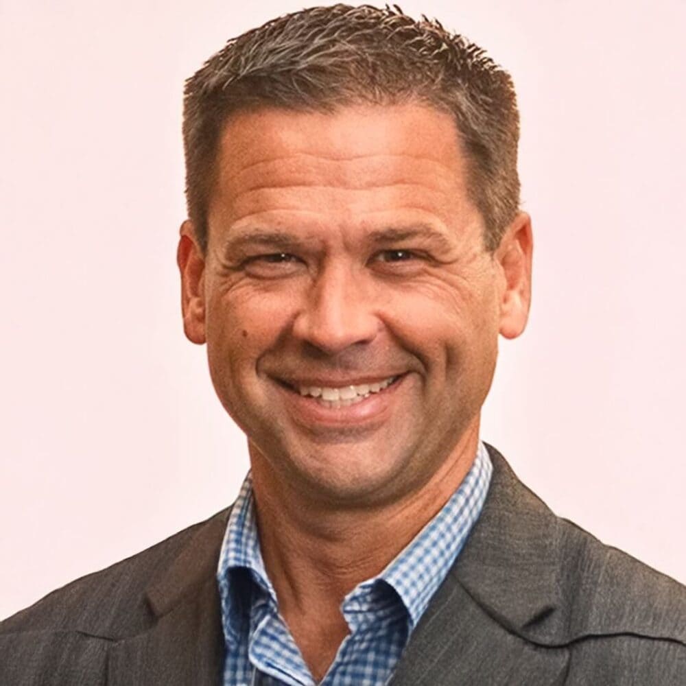 Headshot of Craig