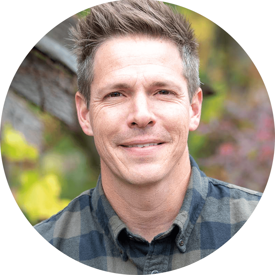 headshot of Travis Whittaker